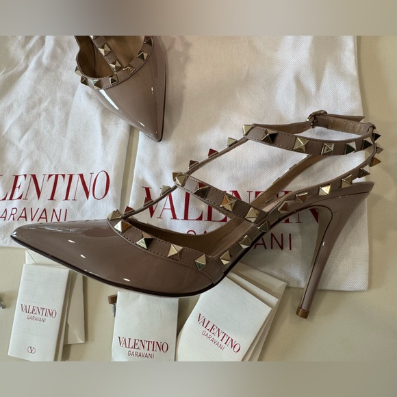 Valentino Garavani Rockstud Caged Pump 100mm - Picture 11 of 13